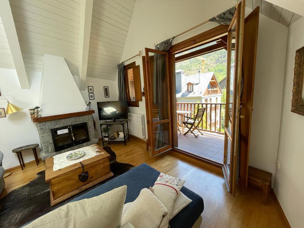 Apartamento Pico De Alba Benasque Exterior photo